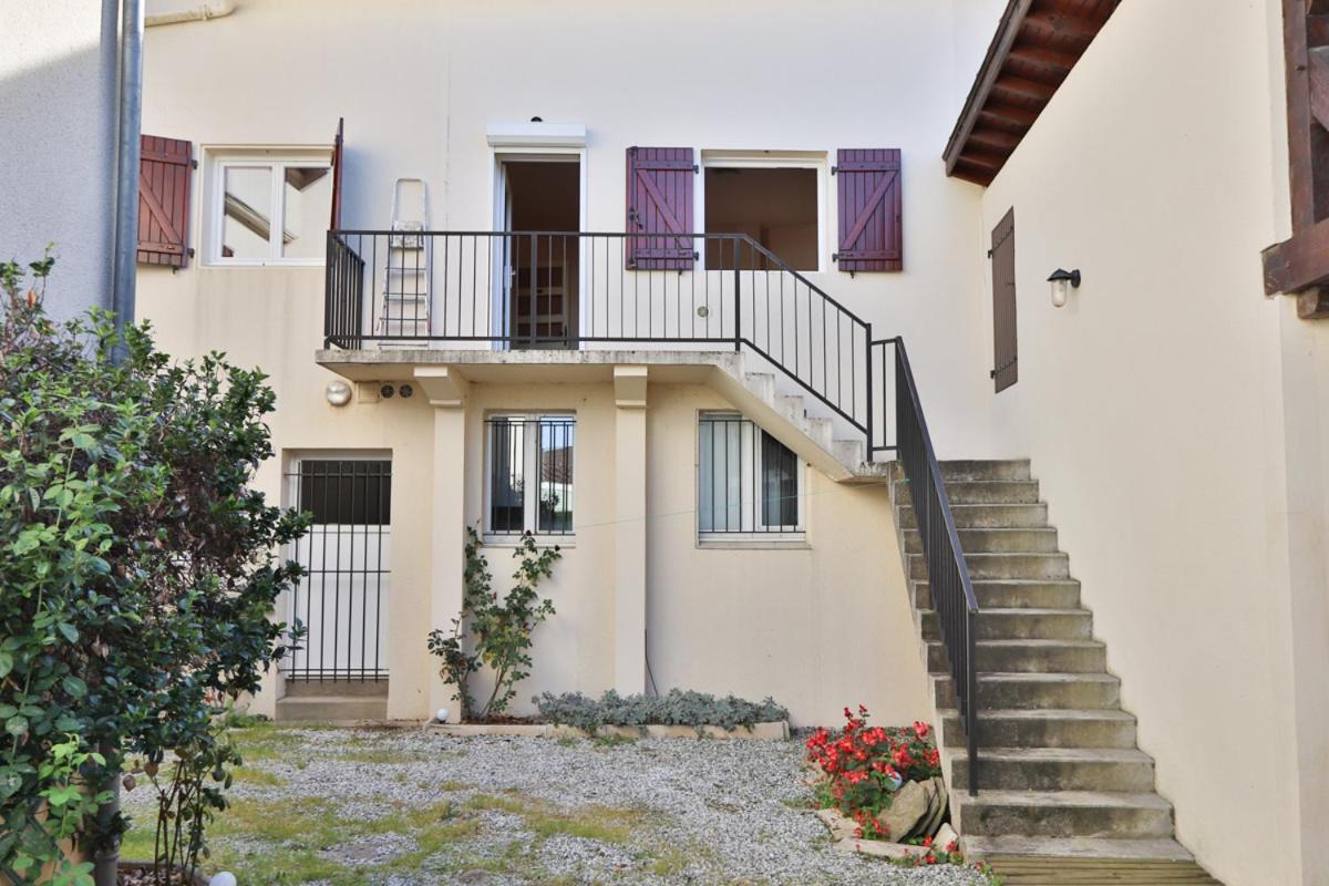 Appartement 1 A 9 Personnes Hagetmau Coeur De Ville Ngoại thất bức ảnh